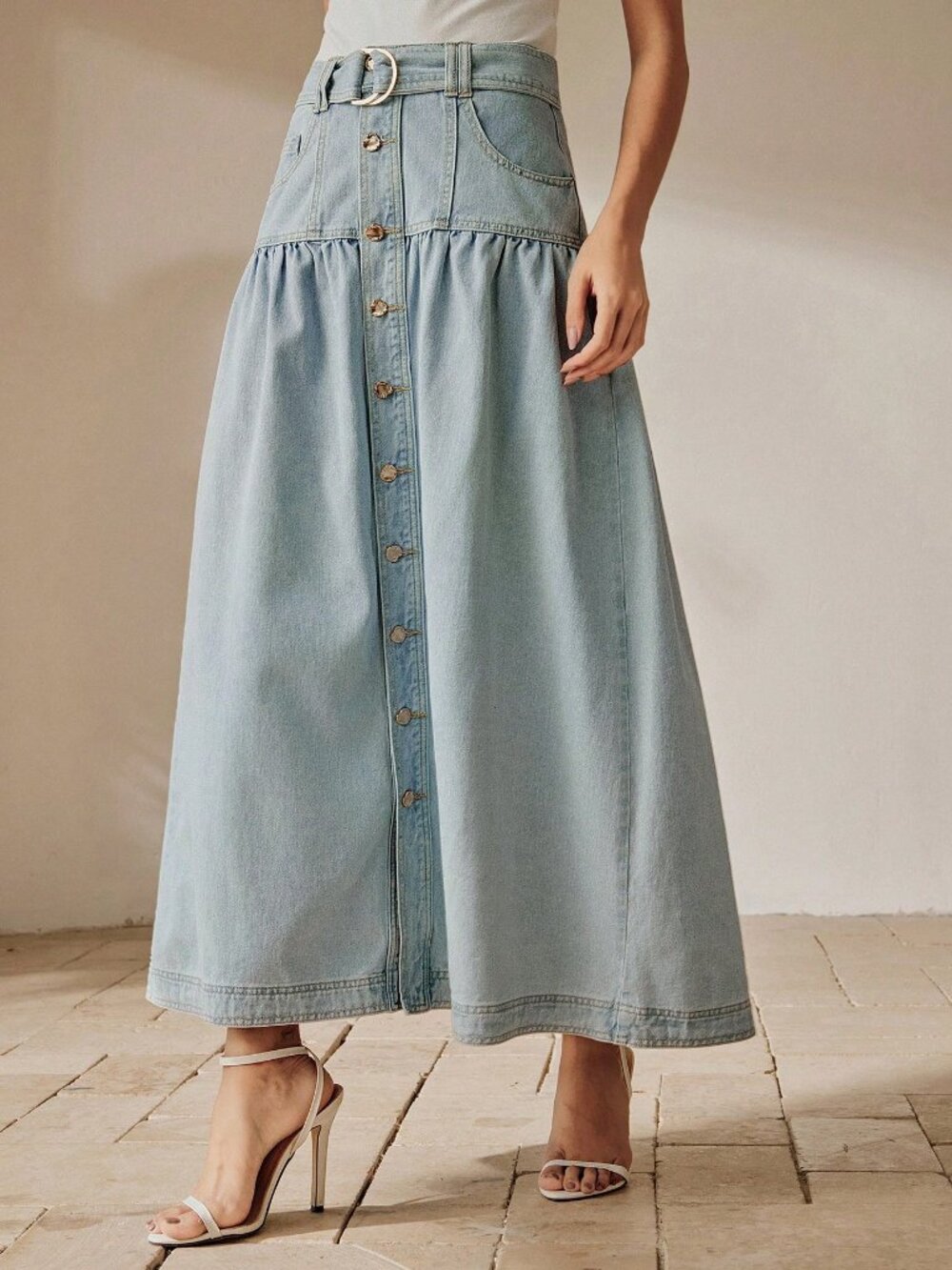Light Wash Casual Women's Elegant Button Up Denim Waist Maxi Skirt With Belt - Picture 4 of 6